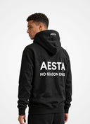 Hoodie "No Season Ends"